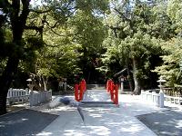 マウスクリックで拡大/縮小します