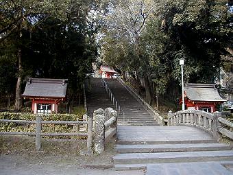 マウスクリックで拡大/縮小します