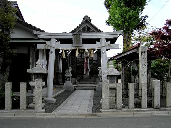 マウスクリックで拡大/縮小します