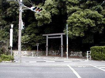 マウスクリックで拡大/縮小します