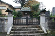 マウスクリックで拡大/縮小します