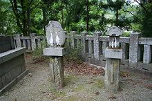 マウスクリックで拡大/縮小します