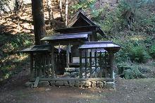 マウスクリックで拡大/縮小します