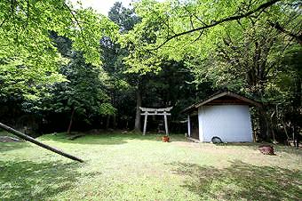 マウスクリックで拡大/縮小します