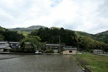 マウスクリックで拡大/縮小します