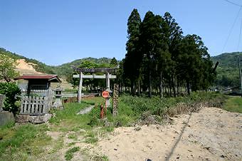 マウスクリックで拡大/縮小します