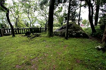 マウスクリックで拡大/縮小します