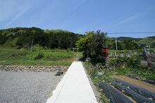 マウスクリックで拡大/縮小します