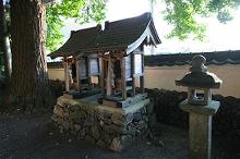 マウスクリックで拡大/縮小します