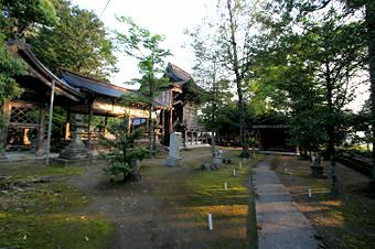 マウスクリックで拡大/縮小します