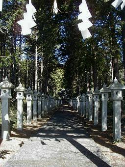 マウスクリックで拡大/縮小します