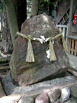 マウスクリックで拡大/縮小します