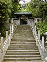 マウスクリックで拡大/縮小します