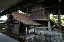 マウスクリックで拡大/縮小します