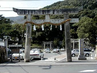 マウスクリックで拡大/縮小します