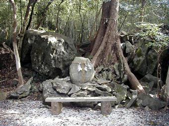 マウスクリックで拡大/縮小します