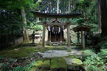 マウスクリックで拡大/縮小します