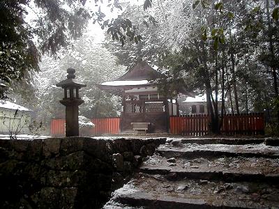 マウスクリックで拡大/縮小します