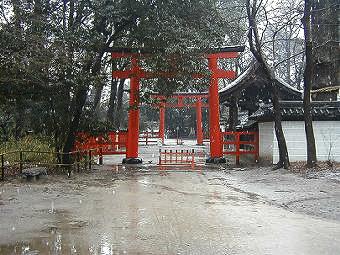 マウスクリックで拡大/縮小します