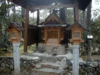 マウスクリックで拡大/縮小します