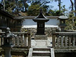 マウスクリックで拡大/縮小します