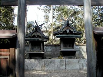 マウスクリックで拡大/縮小します