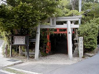 マウスクリックで拡大/縮小します