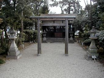 マウスクリックで拡大/縮小します