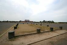 マウスクリックで拡大/縮小します