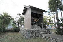 マウスクリックで拡大/縮小します