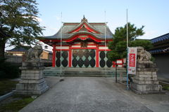 マウスクリックで拡大/縮小します