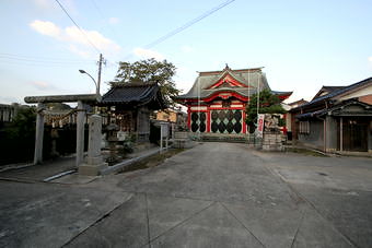 マウスクリックで拡大/縮小します