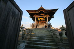 マウスクリックで拡大/縮小します