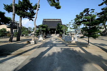 マウスクリックで拡大/縮小します