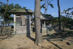 マウスクリックで拡大/縮小します