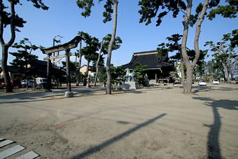 マウスクリックで拡大/縮小します