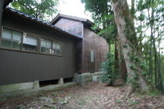 マウスクリックで拡大/縮小します