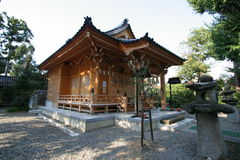 マウスクリックで拡大/縮小します