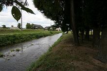 マウスクリックで拡大/縮小します