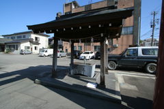 マウスクリックで拡大/縮小します