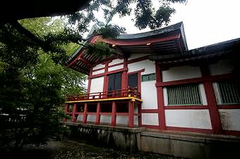 マウスクリックで拡大/縮小します