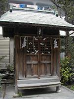 マウスクリックで拡大/縮小します