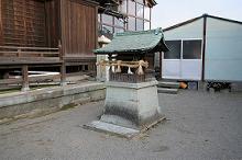 マウスクリックで拡大/縮小します