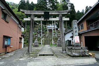 マウスクリックで拡大/縮小します