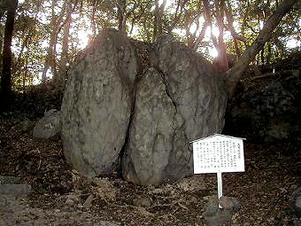 マウスクリックで拡大/縮小します