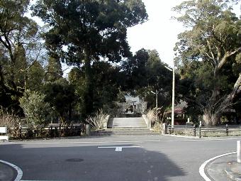 マウスクリックで拡大/縮小します