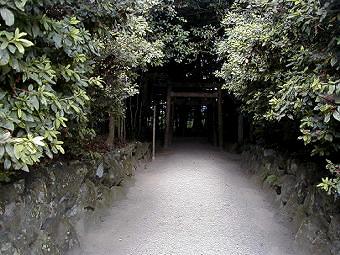 マウスクリックで拡大/縮小します