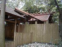 マウスクリックで拡大/縮小します