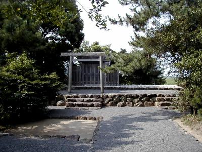 マウスクリックで拡大/縮小します