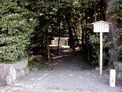 マウスクリックで拡大/縮小します